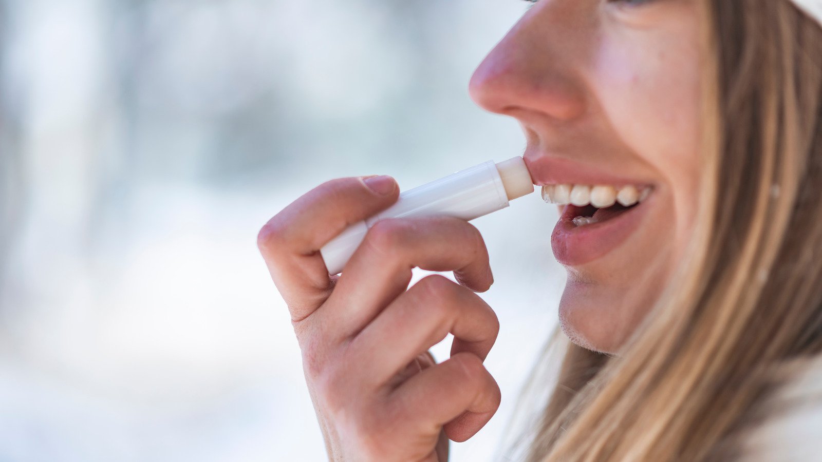 How To Tell If Your Lip Balm Is Actually Making Your Chapped Lips Worse - Glam