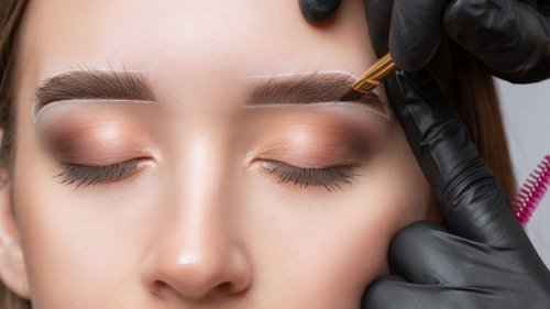 How To Shave Your Eyebrows For Precise Shaping - Glam
