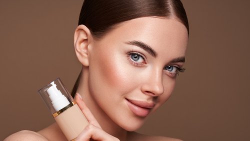 How To Apply Foundation For A Flawless Finish On Textured Skin - Glam