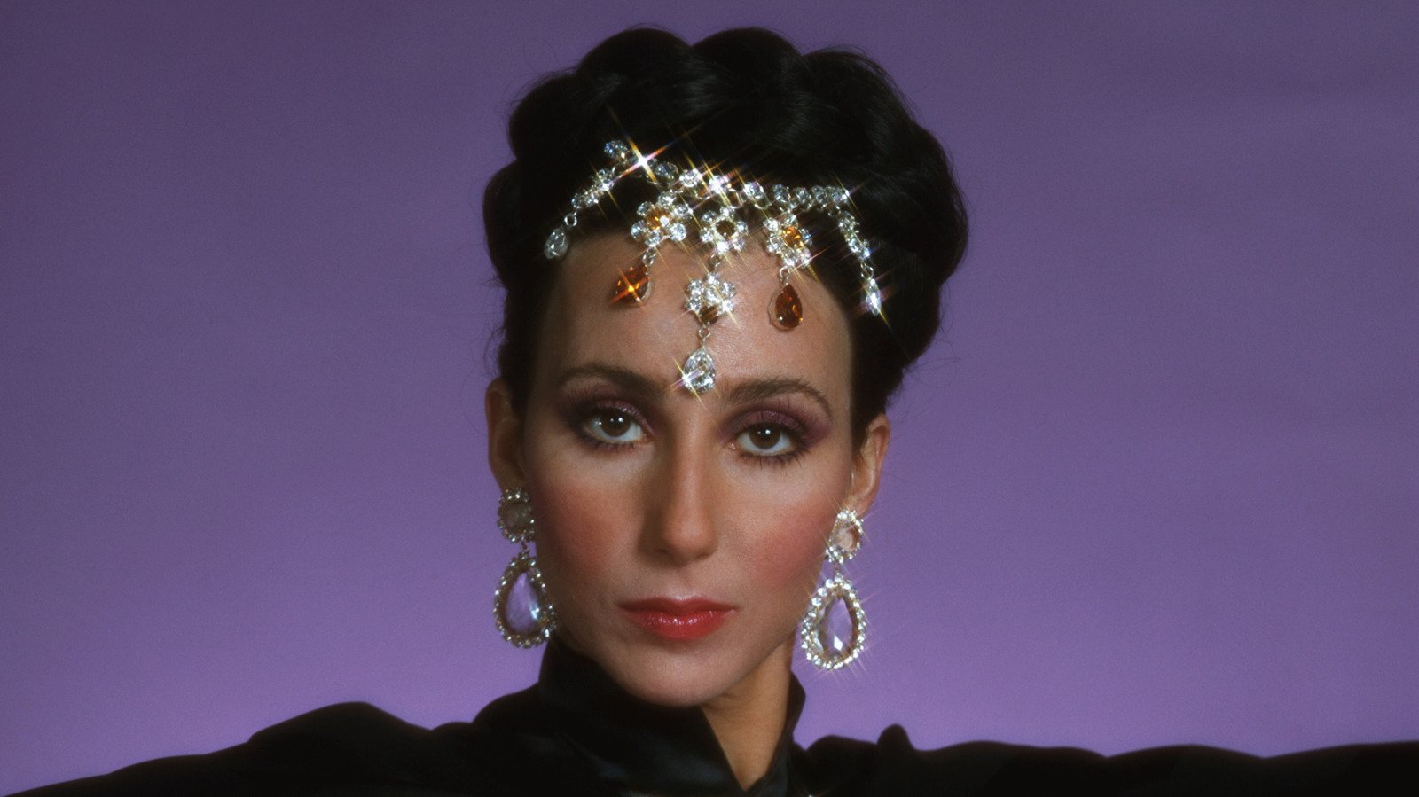 Jewelry Trends That Were Shaped By Celebrities In The '70s