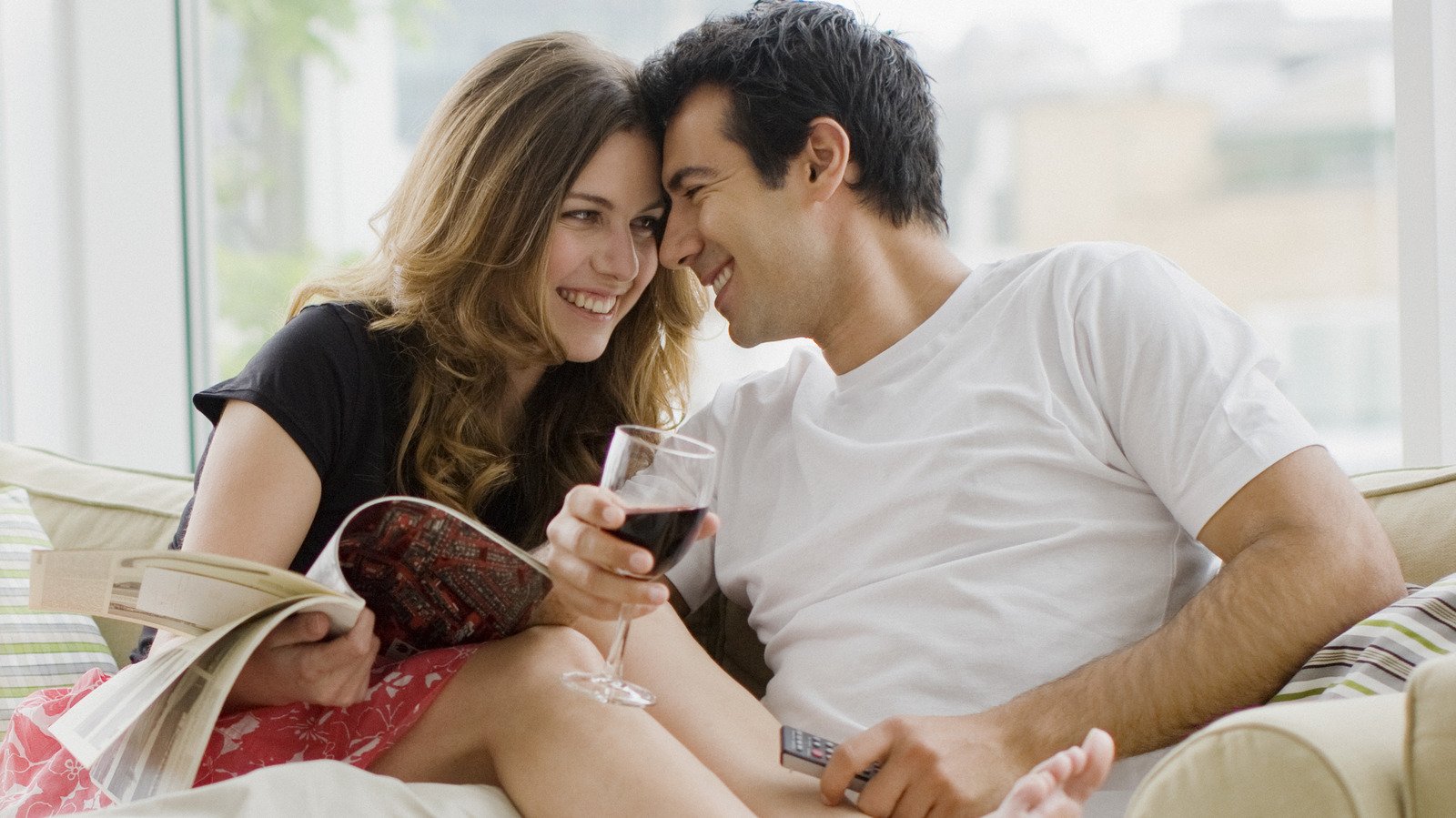Simple, Healthy Phrases That Prove Communicating With Your Partner Doesn't Have To Be Difficult
