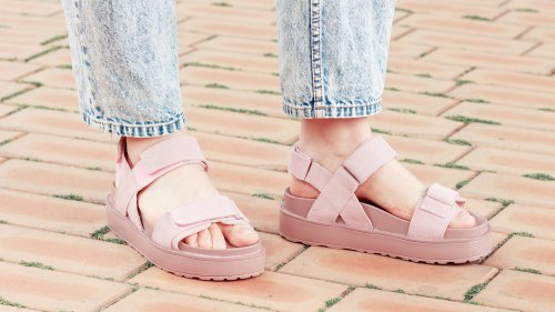 Flatforms Are The Shoe Trend That Adds Height Without Taking Away Comfort - Glam