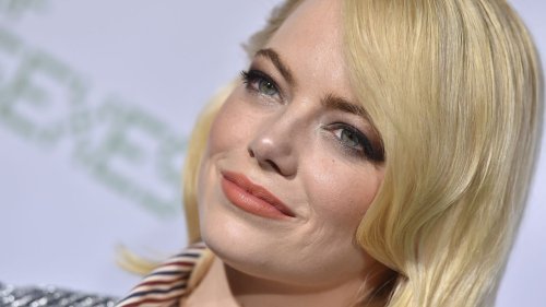 Emma Stone Debuted a Blonde Cool-Girl Bob That’s Perfect for Summer to Fall