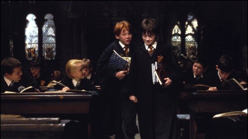 This Sad Harry Potter Theory Might Finally Explain One of Hogwart's Biggest Mysteries