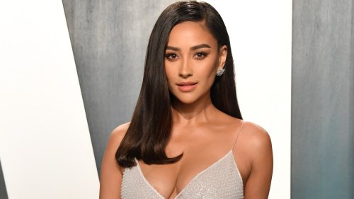 Shay Mitchell Is Now Rocking a Boy Bob and Straight Bangs