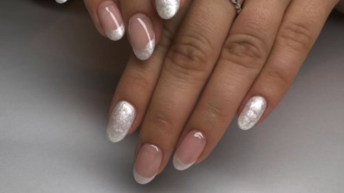 In vs. out: Diese 3 Nageltrends für kurze Nägel sind im Sommer 2025 out – stattdessen tragen wir sie jetzt so