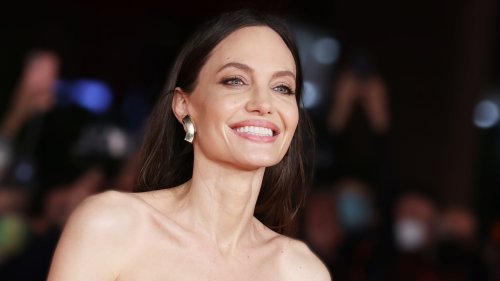 Angelina Jolie trägt die perfekte Sommerhose für alle, die keine Lust auf Shorts haben