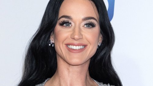 Katy Perry mit extremer Frisur-Veränderung: Mit ihren “Micro Bangs” zieht sie auf der Oscars-Aftershow-Party alle Blicke auf sich
