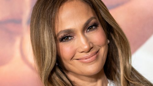Jennifer Lopez: DIESE Sandalen sind nicht nur voll im Trend – die Sängerin hat sie sogar selbst designt