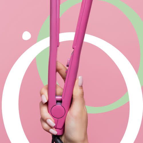 Warmluftbürste, Glätteisen und Co.: Die 13 beliebtesten Haarstyling-Tools auf Amazon shoppen