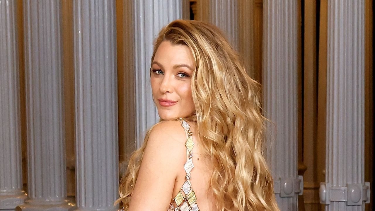 Markiert das “Blake Lively x Justin Baldoni”-Drama das Ende von #MeToo? Wieso nun ausgerechnet Frauen online gegen die Schauspielerin hetzen