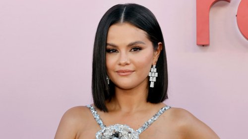 Selena Gomez mit neuer Frisur: Ihr “Golden Milk Hair” ist perfekt für alle Brünetten, die blond sein möchten