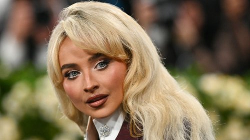 Sabrina Carpenter kommt im "No Pants"-Look zur Met Gala 2025 – seht hier das Power-Outfit