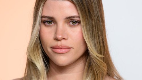 Sofia Richie Grainge: Das “Old Money”-It-Girl trägt den Frühlingsmantel-Klassiker, der garantiert nie aus der Mode kommt