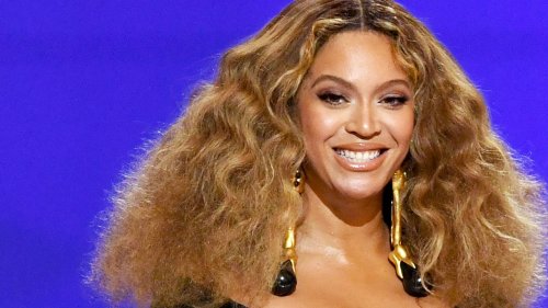 Beyoncé embodies Lady Godiva in new Renaissance album art