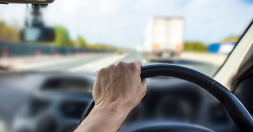 Motorists could face £1,000 fine for using common 'thank you' gestures while driving