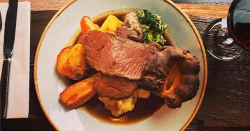 Cosy pub lunch will make you fall in love with Sunday roasts all over again - our review of The Drake