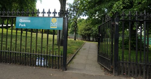 Man taken to hospital after cries for 'help' in Glasgow's Queen's Park spark major search