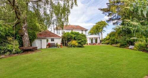 Glasgow property: Inside spectacular £1.7 million property located just outside the city