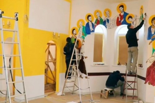 Нацгвардійці власноруч розписують храм святого Юрія Переможця у Вінниці (відео)