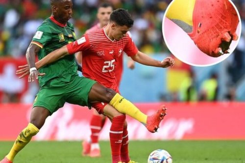 ФІФА відмовилася карати гравця збірної Камеруну за бутси з прапором Росії