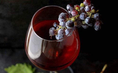 Você sabe o que é um vinho varietal e um vinho de corte?