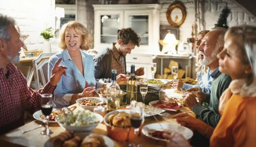 How to Throw an Eco-Friendly Family Feast