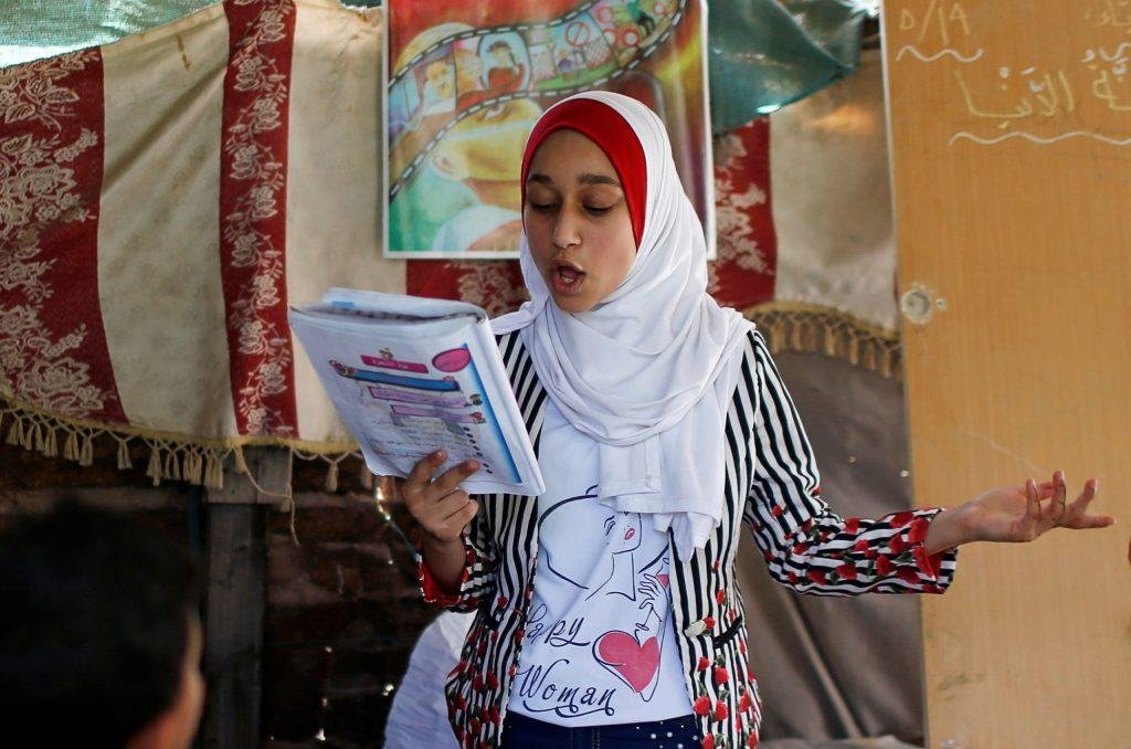 News: Gaza girl, 13, teaches neighborhood children during school closure  GLOBAL HEROES MAGAZINE