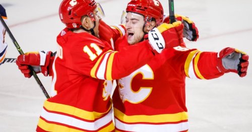 Battle of Alberta Game 1 sees Oilers lose 9-6 to Flames