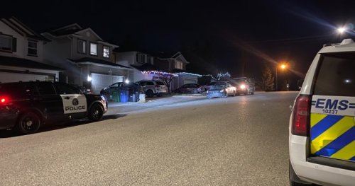 Four people taken to hospital following carbon monoxide incident at southwest Calgary home