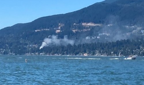 West Vancouver’s Marine Drive shut down for structure fire