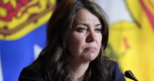 Alberta premier faces backlash for asking America to pause tariffs until after election