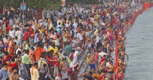 India records over 200K COVID-19 cases in a day amid festivals, election rallies