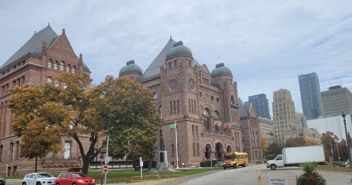 Ontario releases annual sunshine list of highest earners — Metrolinx CEO makes top 5