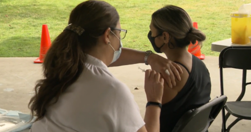 Pop-up vaccine clinics in Metro Vancouver aim to boost slumping 1st dose numbers | Globalnews.ca
