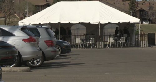 Infectious disease specialist cautions Edmontonians against visiting enclosed patio tents