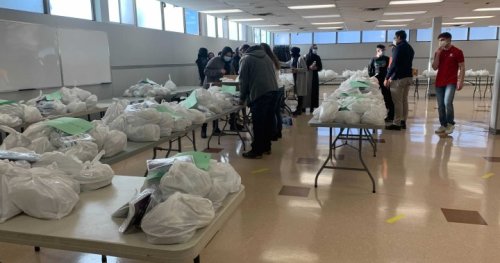 Edmonton mosque supports seniors during COVID-19 pandemic - Edmonton | Globalnews.ca