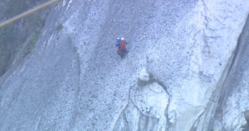 Base jumper rescued off Stawamus Chief face in Squamish