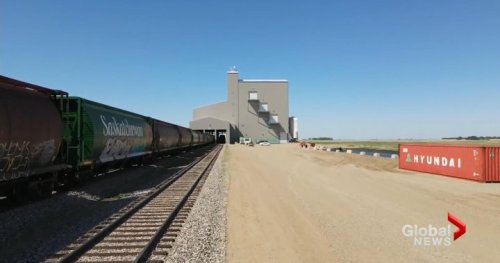 Saskatchewan commodity trader completes rail network | Globalnews.ca