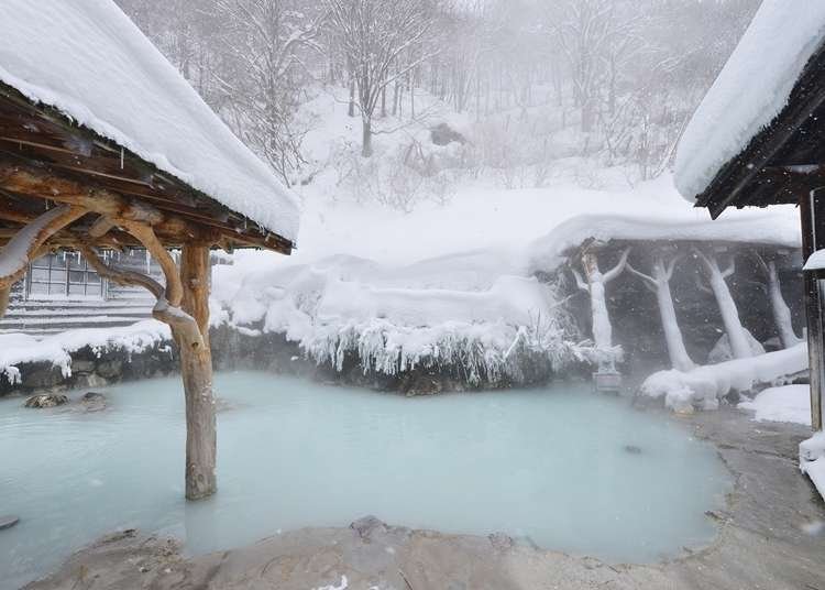 Nyuto Onsen: Famous Baths with Breathtaking Winter Sights in Akita's Renowned Hot Spring Village