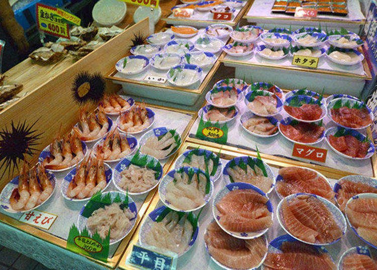 Scrumptious Aomori Seafood Bowls at Hasshoku Center - Japan’s 4,200 Square Meter Fish Market!