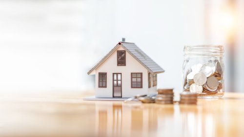 I’m a Real Estate Agent: 5 Warning Signs You’re About To Be House Poor With Your First Home