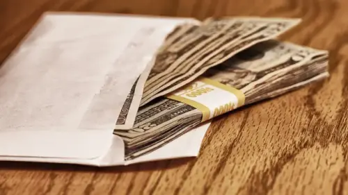 Here’s How Much Cash You Need at Home, According to Experts