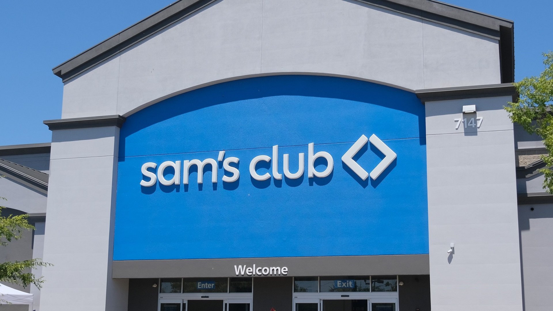 6 Amazing Items To Buy at Sam’s Club Ahead of Memorial Day