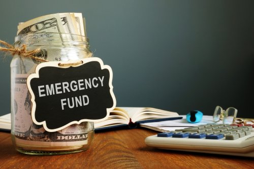 How To Build Your Emergency Fund When Living Paycheck to Paycheck