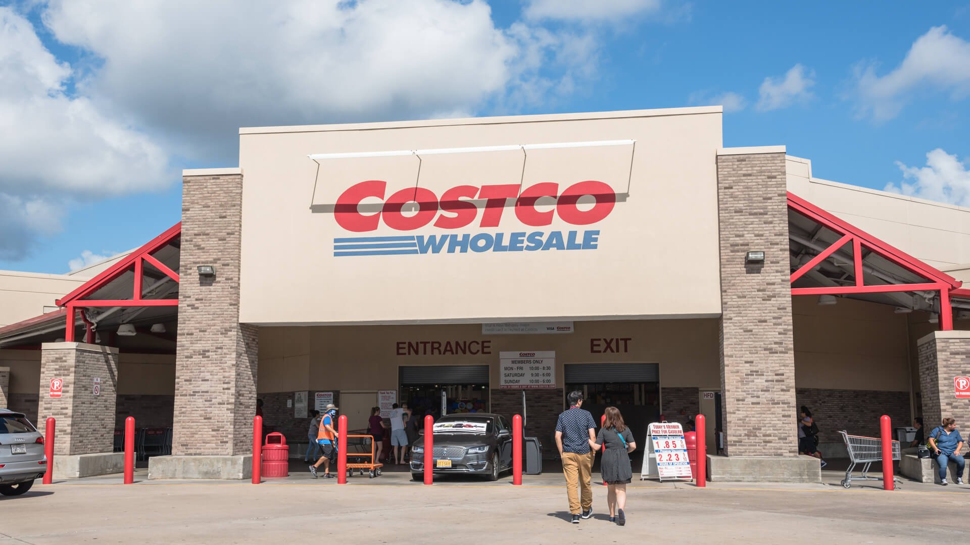20 Ways To Pay Less at Costco