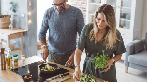 4 ChatGPT Prompts That Can Save Hundreds on Your Bills