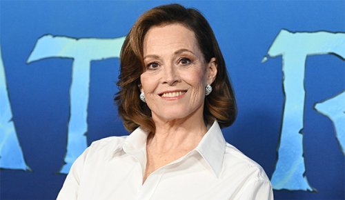 ‘avatar The Way Of Water Watch Sigourney Weaver Transform Into 14 Year Old Kiri Exclusive 3642