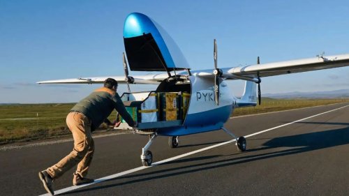 Weltgrößtes autonomes Elektro-Frachtflugzeug vorstellt