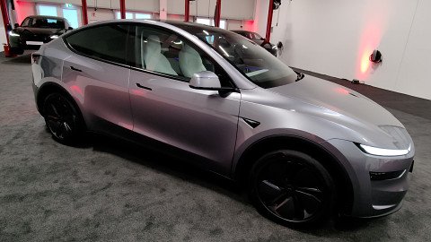 Tesla Model Y angesehen